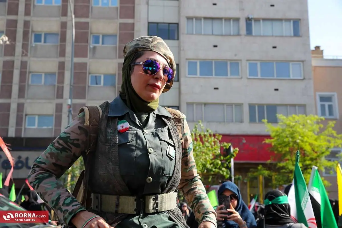 تصاویر خبرگزاری فرانسه از راهپیمایی دختران جان‌فدای ایران