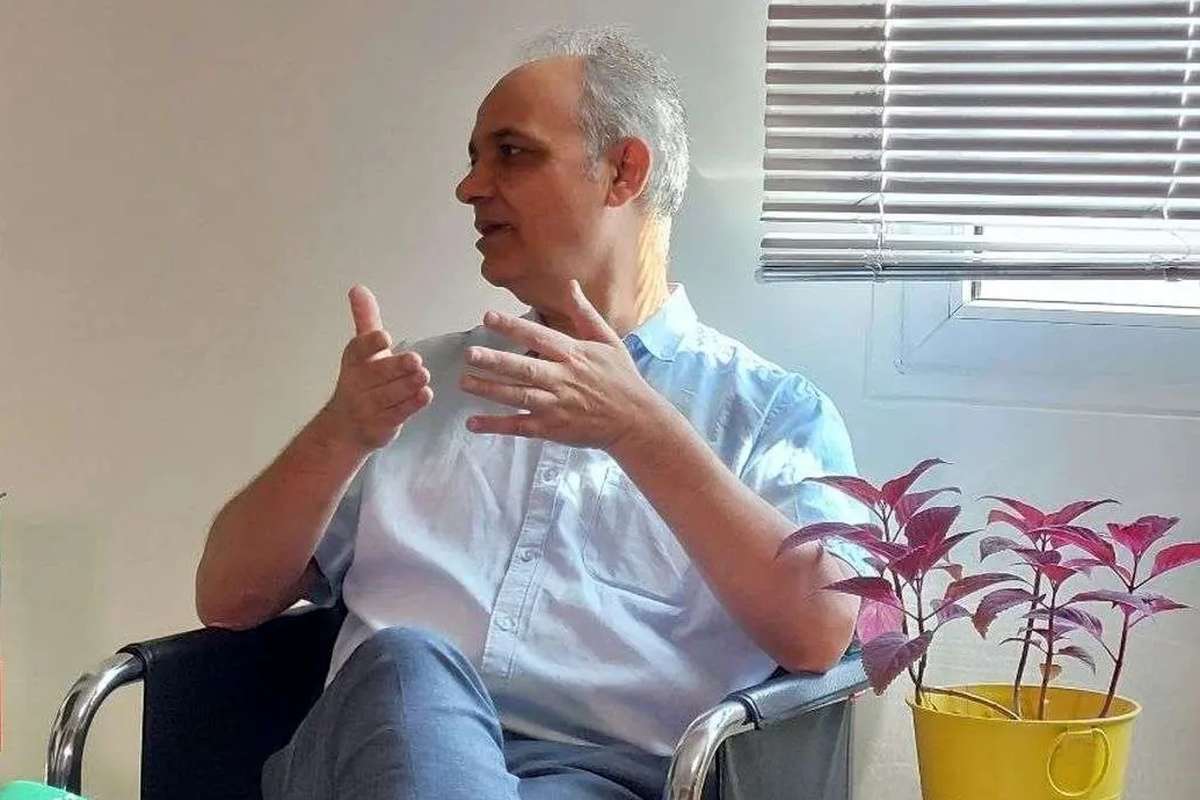 طلبه و قالیباف/ انتقاد زیدآبادی از موضع‌گیری‌‌های اخیر