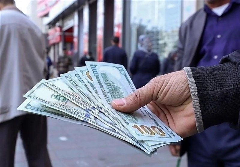 دلار ۱۸۱ هزار و ۱۰۰ تومان شد