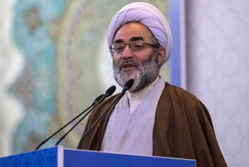 امام جمعه رشت: دمار از روزگار بی‌حجاب‌ها درمی‌آوریم!