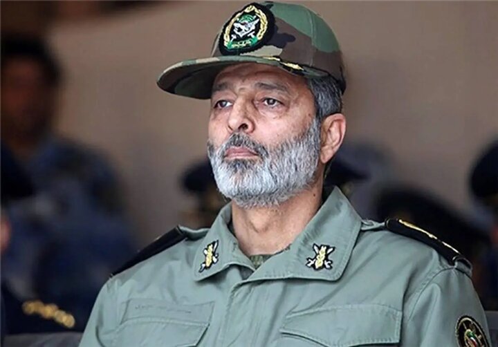 ببینید| فرزند سرلشکر شهید موسوی: ۳۰ روز به دنبال پیکر پدرم بودیم