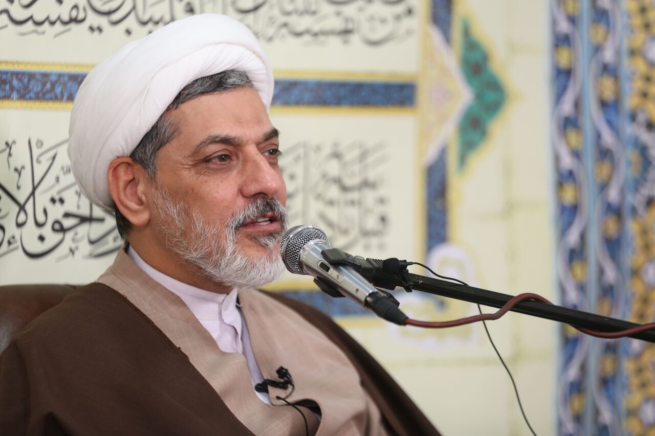 ببینید| سخنران معروف بخاطر یک فایل صوتی جنجالی عذرخواهی کرد