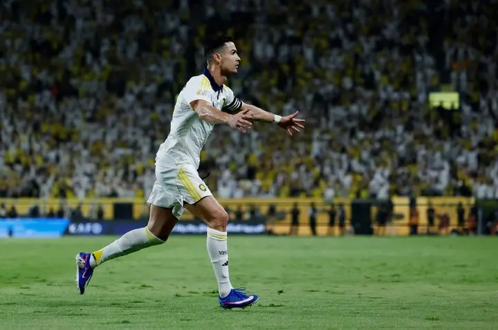 لحظه احساسی رونالدو و جورجینا در شب قهرمانی النصر