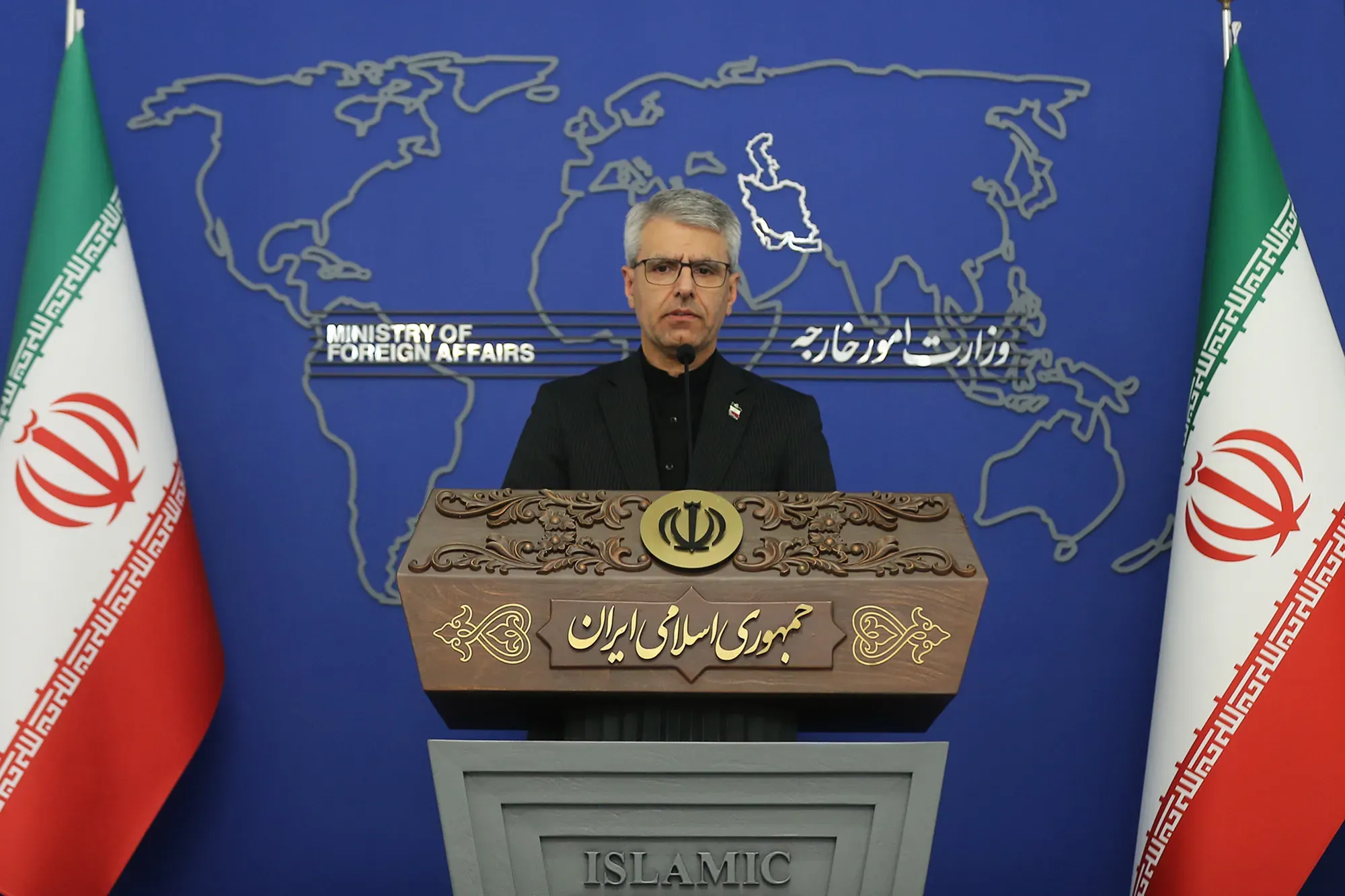 توضیح وزارت خارجه درباره علت سفر معاون وزیر خارجه به عمان