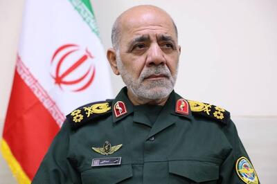 ببینید| اولین حضور فرمانده قرارگاه خاتم الانبیاء در یک مراسم عمومی، پس از جنگ
