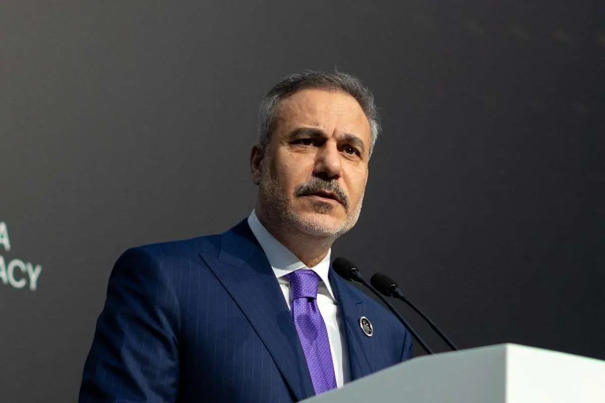 فیدان: اولویت مذاکرات بین تهران و واشنگتن حل مسئله تنگه هرمز است