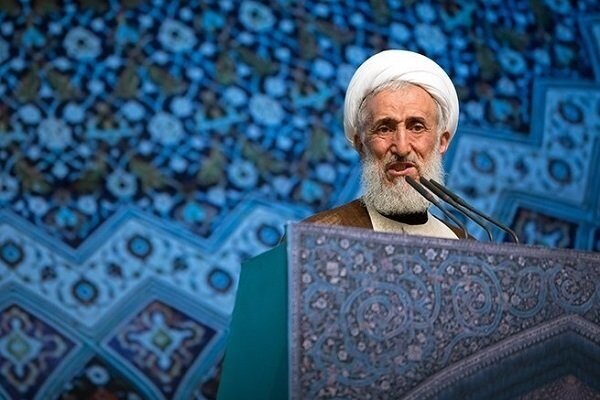 آوردن کاظم صدیقی به نمازجمعه یک پیام دارد که بگویند: کت تن کیست!