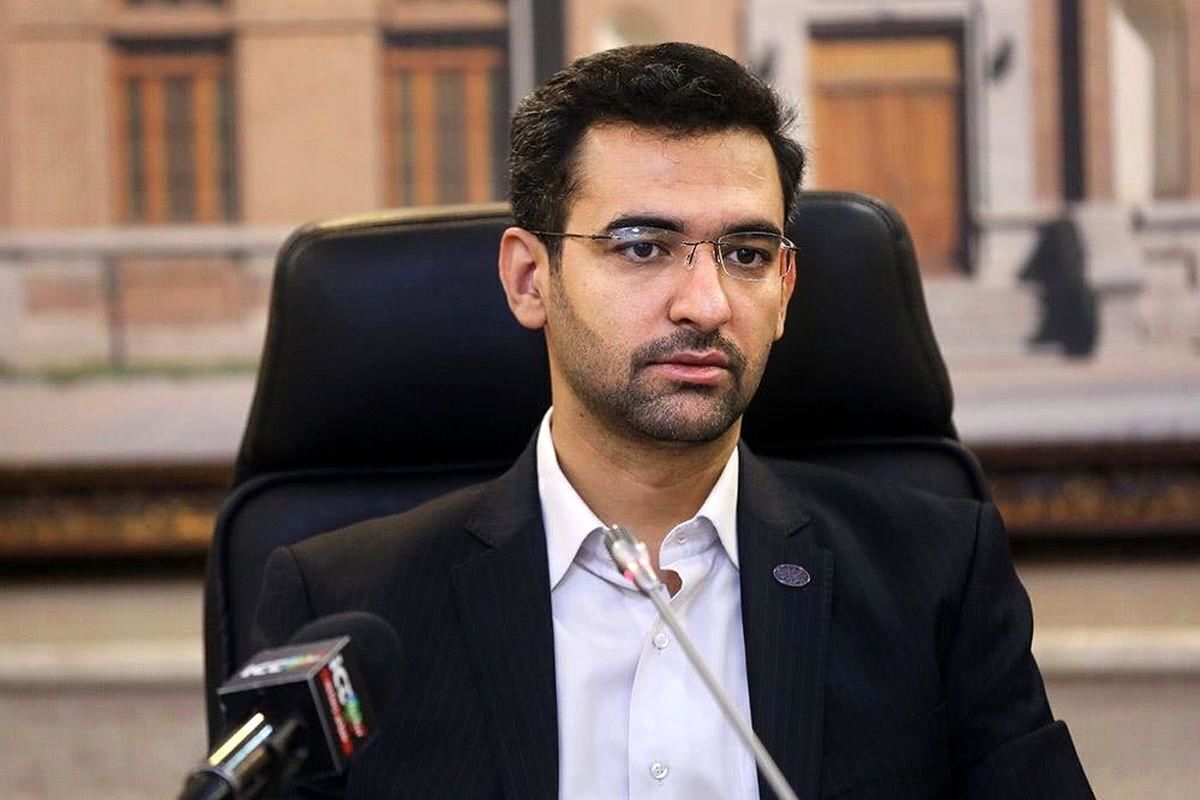 آذری جهرمی: توئیتر را رفع فیلتر کنید، تا مردم پاسخ عملیات روانی دشمن را بدهند