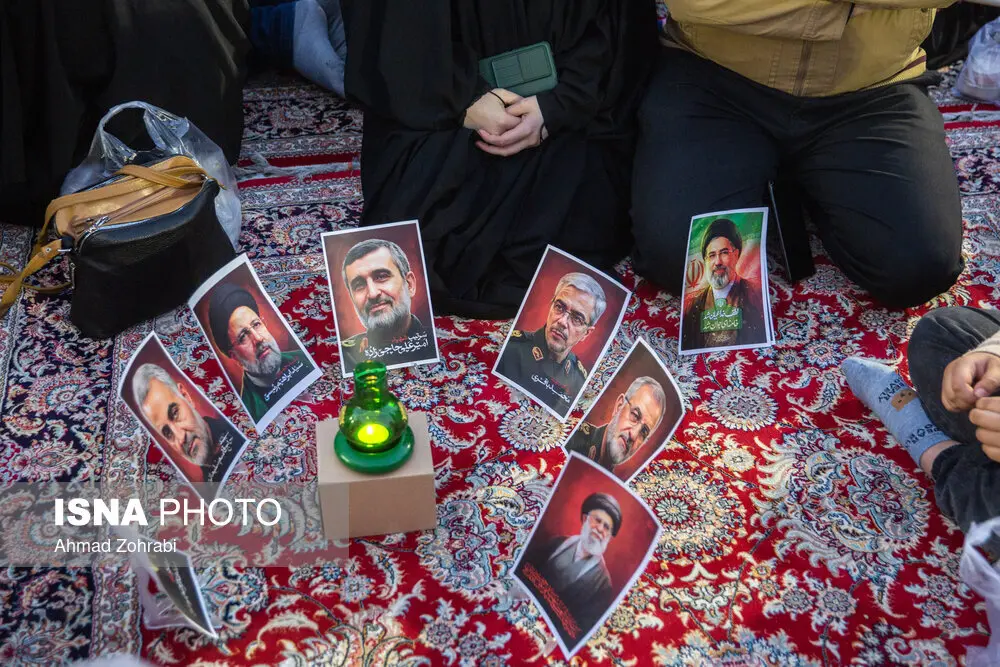 هفت سین یک خانواده با عکس فرماندهان نظامی ترور شده