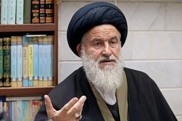 عضو مجلس خبرگان به مسئولان هشدار داد: برای هرکدام‌تان یک خشاب داریم!