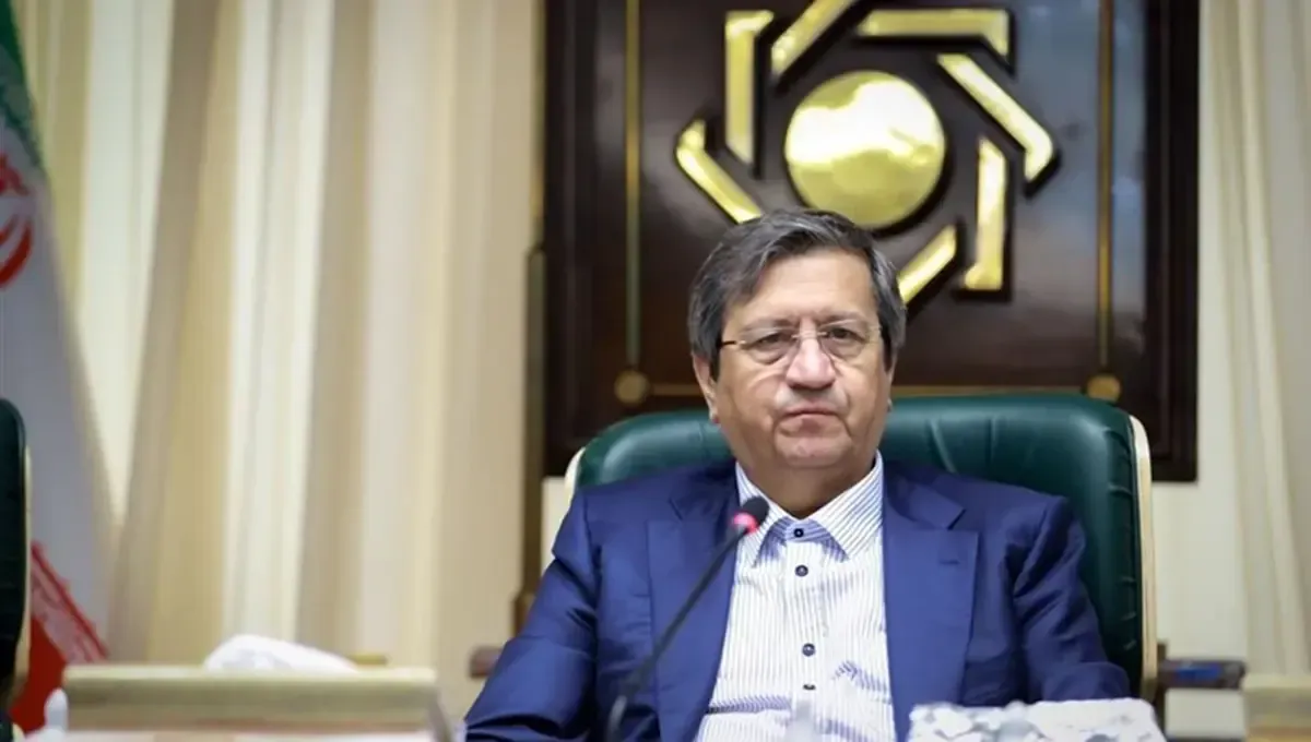 همتی: اقتصاد ایران فرو نپاشیده؛ ادعای فروپاشی توهم است