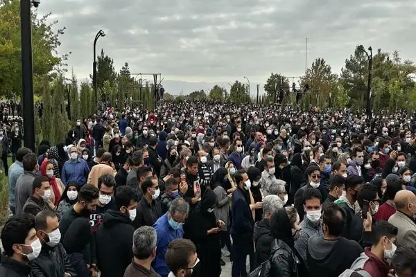 شوخی جنجالی امیرحسین قیاسی با مراسم تشییع استاد شجریان