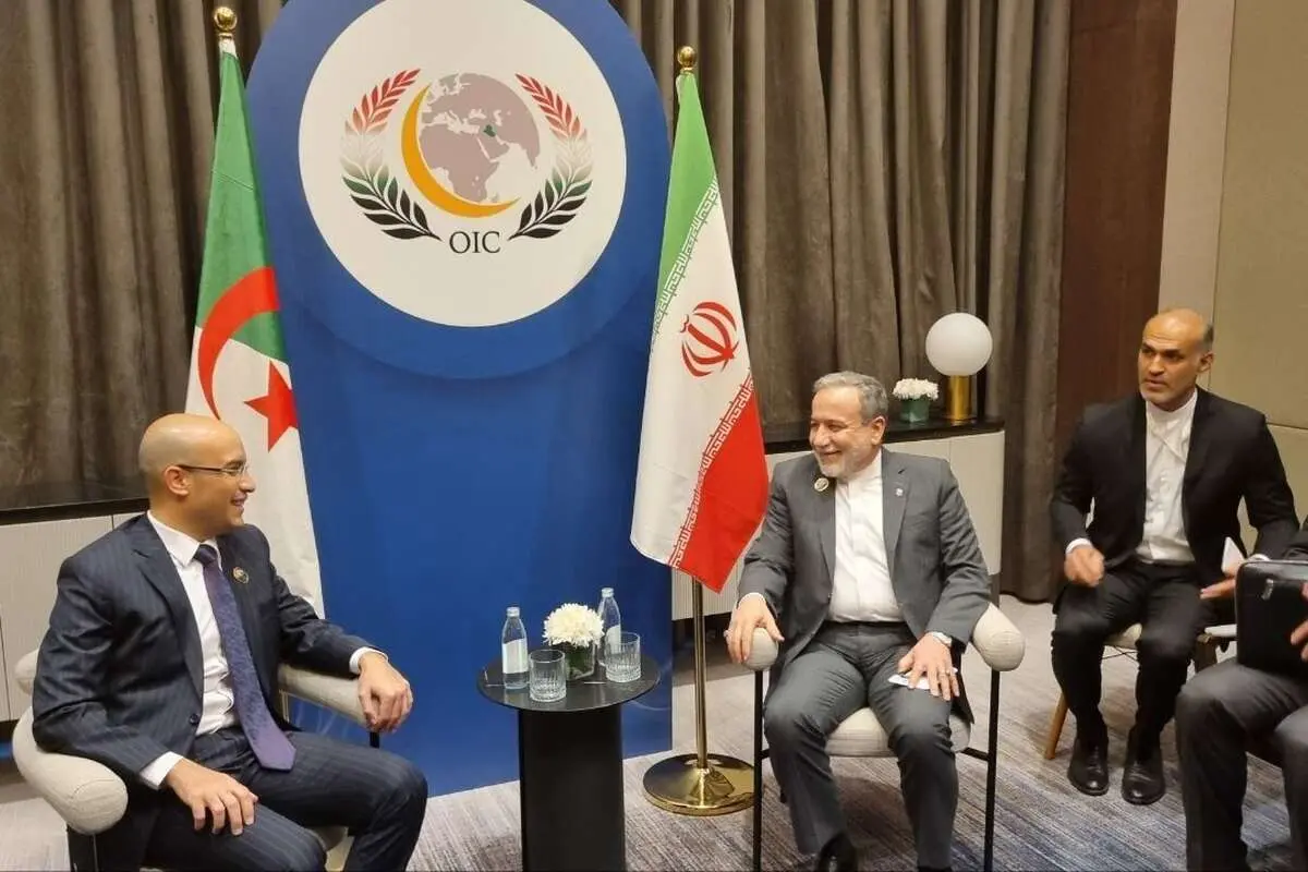 عراقچی در گفت‌وگو با مقام الجزایری؛ فلسطین و تحولات منطقه محور رایزنی‌ها