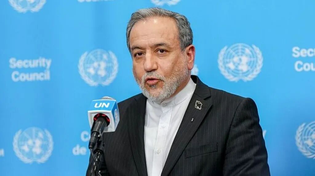پیام عراقچی درباره تنگه هرمز