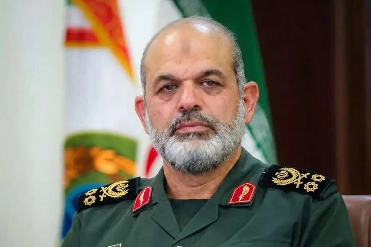 فرمانده کل سپاه برای وزیر دفاع پیام فرستاد