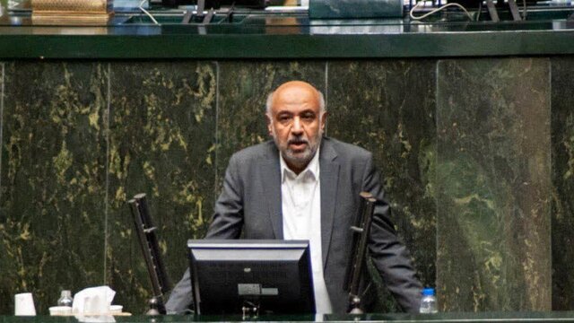 وزیر تعاون، کار و رفاه اجتماعی کارت زرد گرفت