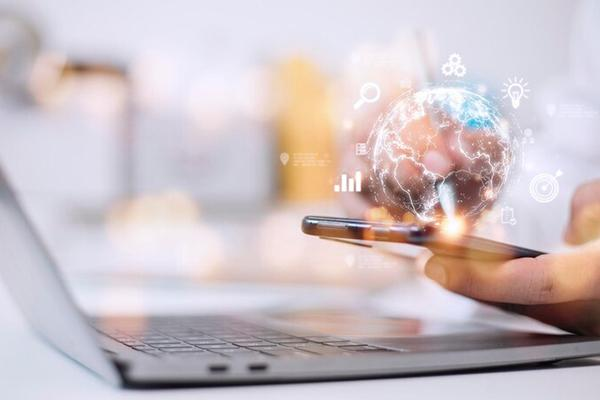 بدون مشورت با او برای خانه‌تان خرید نکنید