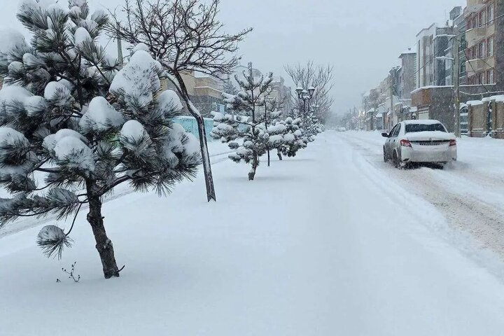 پیش بینی هواشناسی: کاهش دما و بارش برف و باران ادامه دارد