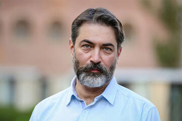 تصاویری از 27 سالگی پارستا پیروزفر در قاب تلویزیون