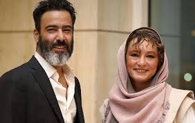 سحر ولدبیگی با لباس عروس در کنار احمدرضا عابدزاده در ۲۳ سالگی