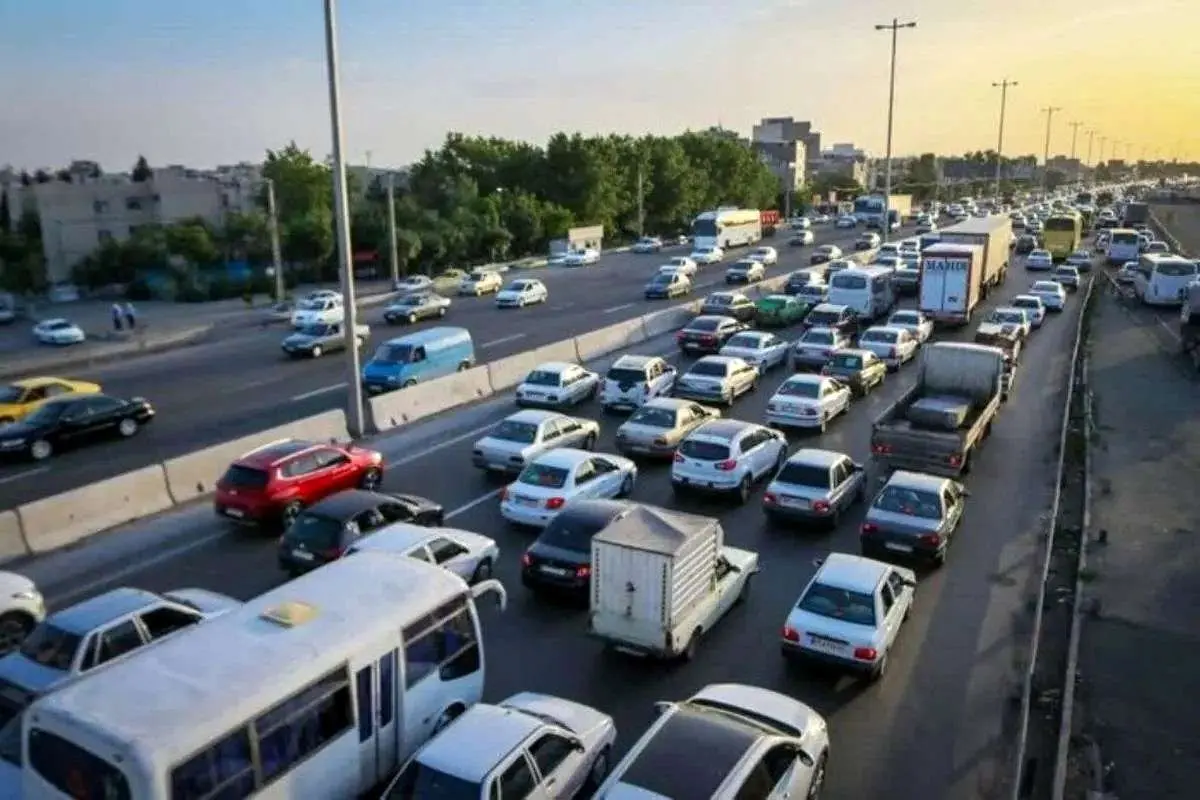 نکات ایمنی هنگام حمله هوایی در ترافیک