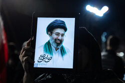 رهبر انقلاب هدیه الهی برای ایران است