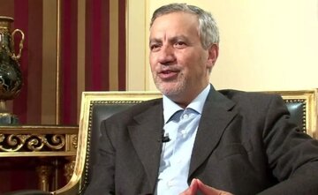 مهاجرانی: ترامپ افرادی دور خود جمع کرده که او را فریب می دهند؛ یک مشت دلال و رقاص و صهیونیست