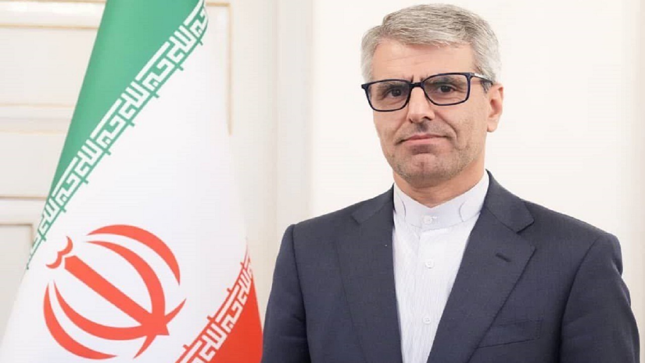 بقائی: خانه کیارستمی هم از بمب‌های متجاوزان در امان نماند
