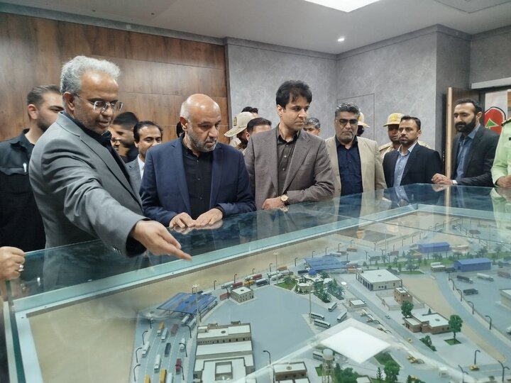 فعال‌سازی تجارت در مرزهای شرقی/ ضرورت تنوع‌بخشی به مبادی ورود کالاهای اساسی به کشور