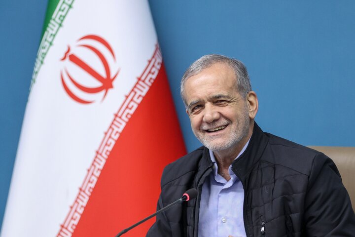 پزشکیان: جوانان ما تحت هیچ شرایطی و در هیچ عرصه‌ای متوقف نخواهند شد