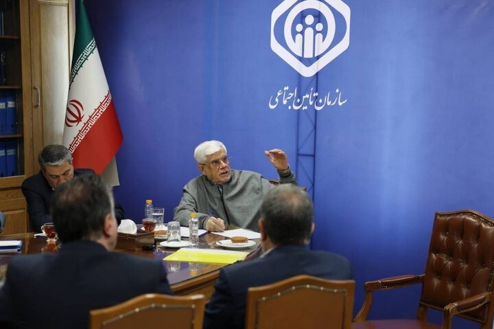 عارف: دولت آماده ارائه لایحه ارتقای عملکرد تأمین اجتماعی است