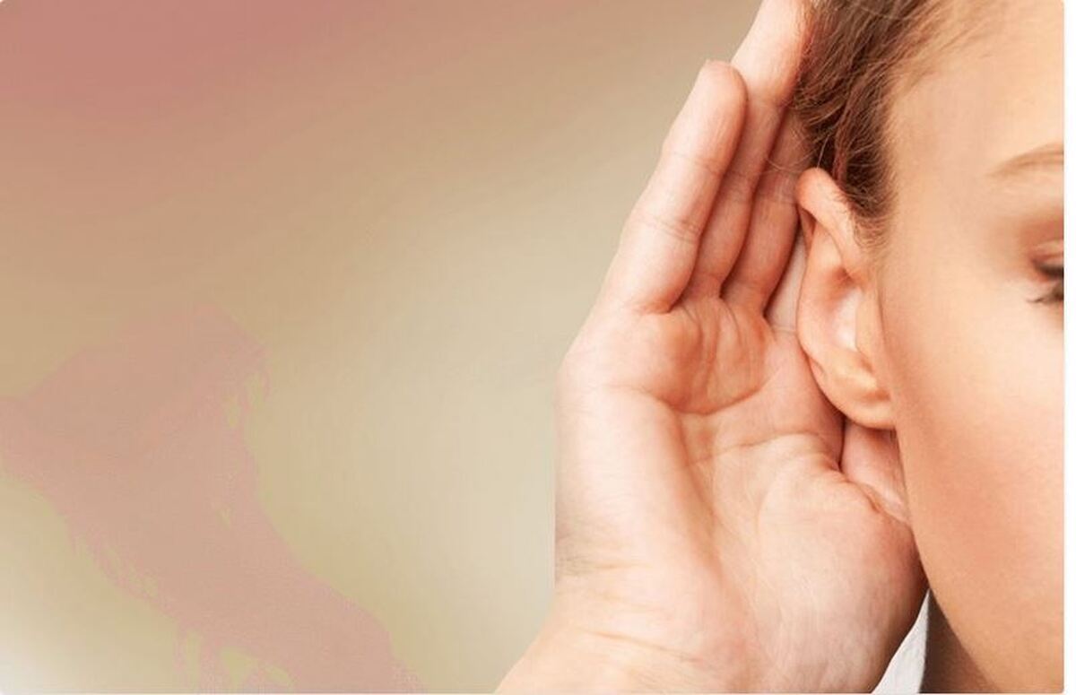 آیا بستن چشم‌ها به بهترین شنیدن کمک می‌کند؟