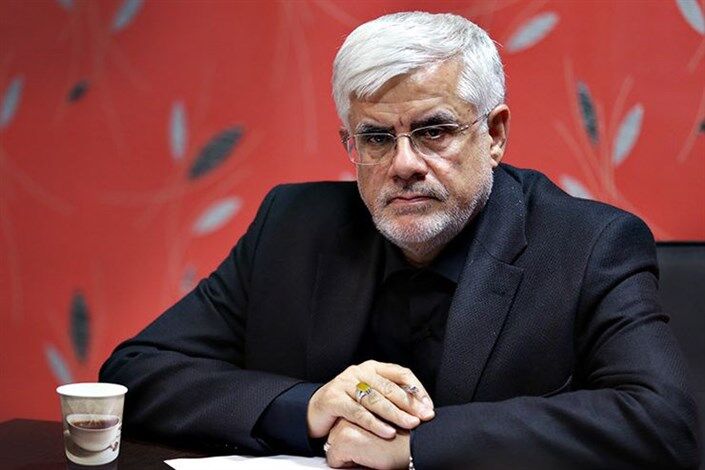 عارف: حق کارگران را در «میدان» و «دیپلماسی» از بدخواهان می‌ستانیم
