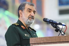 محسن رضایی: آمریکا منتظر گورستانی از ناوها و نیروهایش باشد