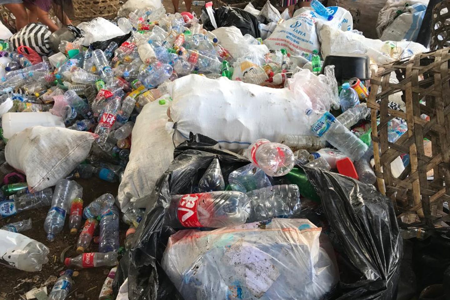عادتمان را در استفاده از پلاستیک عوض کنیم
