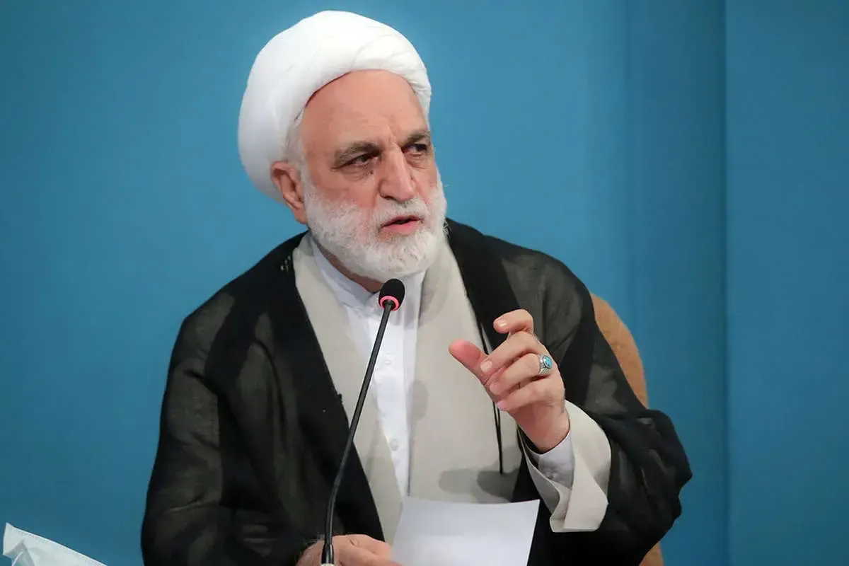 اژه‌ای: حمایت حقوقی از حافظان امنیت آب‌های سرزمینی ما، قاطعانه است