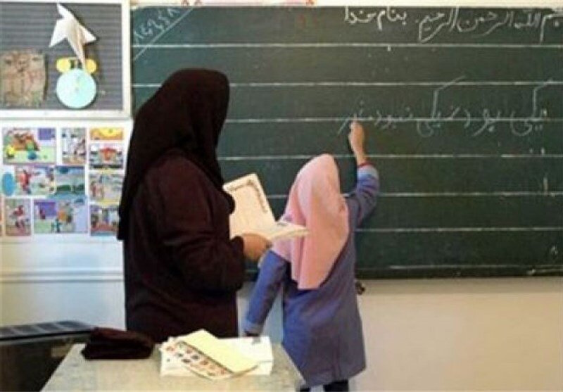 افزایش حقوق معلمان با ارتقای هر رتبه چقدر است؟