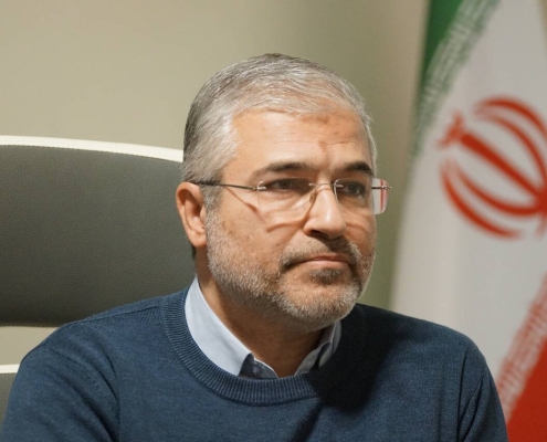 نماینده تهران: همراهان تحریم در مسدود کردن دارایی های ایران حق عبور از تنگه هرمز را ندارند