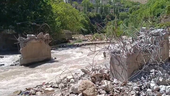 پل غیرمجاز با دستور قضایی تخریب شد