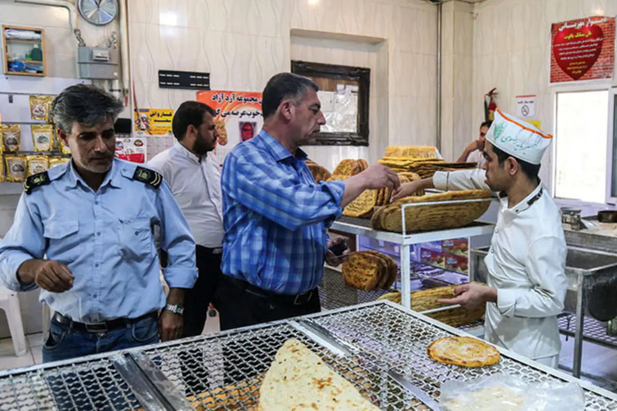 نانوایی‌ها از قیمت مصوب فراتر می‌روند