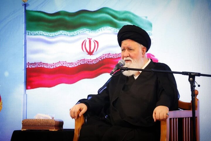 امام جمعه مشهد: همه ما در برابر گرانی مسئولیم