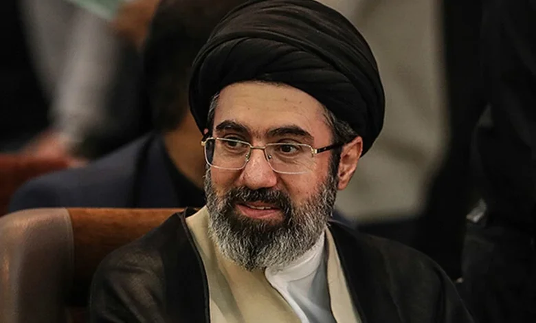 رهبر معظم انقلاب اسلامی: اختلافات را به تفرقه مبدل نکنید