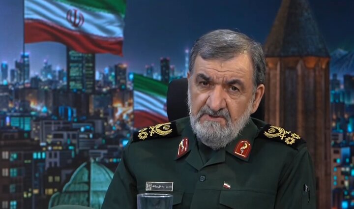 محسن رضایی: ترامپ برای سومین‌بار در حال خیانت به دیپلماسی است