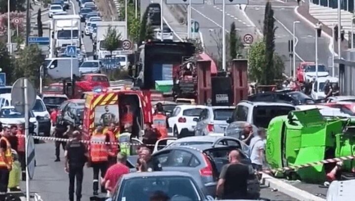 حادثه تلخ در جاده های جنوب فرانسه؛ تصادف زنجیره ای با ۳۷ مصدوم