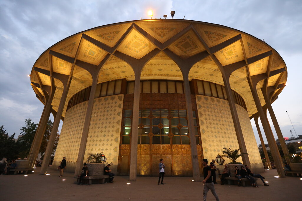 مرمت تئاتر شهر به کجا رسید؟