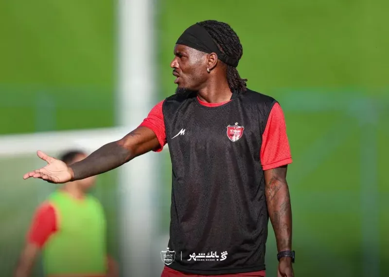 پشت‌پرده انتقال بیفوما به تیم پرسپولیس؛ توافق سه‌جانبه و چالش‌های حقوقی فیفا