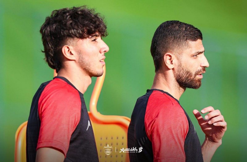 دوئل در دفاع راست تیم فوتبال پرسپولیس: براجعه و صحرایی، تنها گزینه‌ها