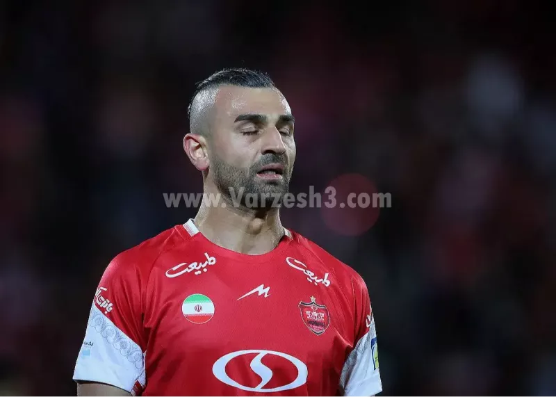 بمب خبری: سردار دورسون رسماً از جدایی قریب‌الوقوع از باشگاه پرسپولیس خبر داد