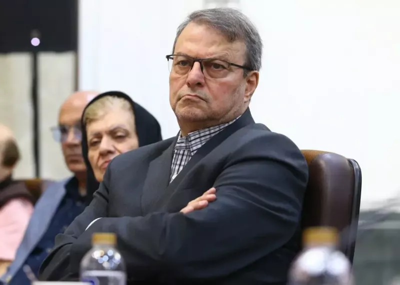 رئیس آکادمی استقلال تهران در جدال لفظی با خبرنگاران؛ "ما اصلاً کاره‌ای نیستیم!"