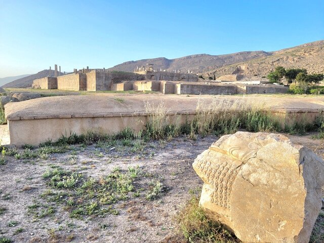 تخت جمشید